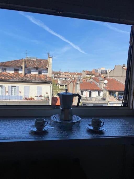 Grand Studio Avec Vue Sur Notre Dame De La Garde Marseille Exterior photo